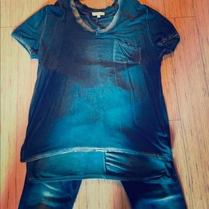 Umgee high low short sleeve top